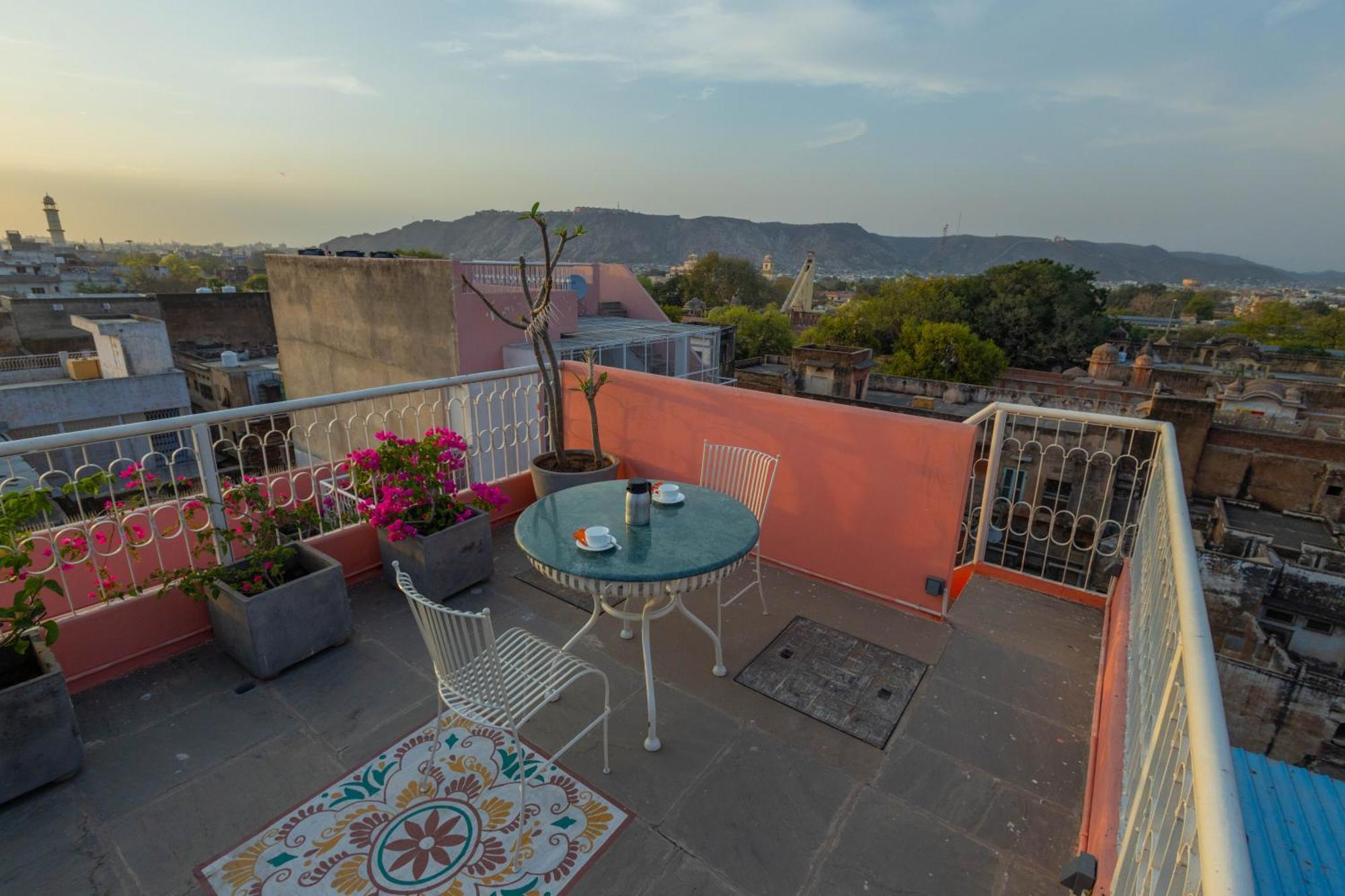 Sheel Mahal- Near Hawa Mahal Hotel Jaipur Bagian luar foto