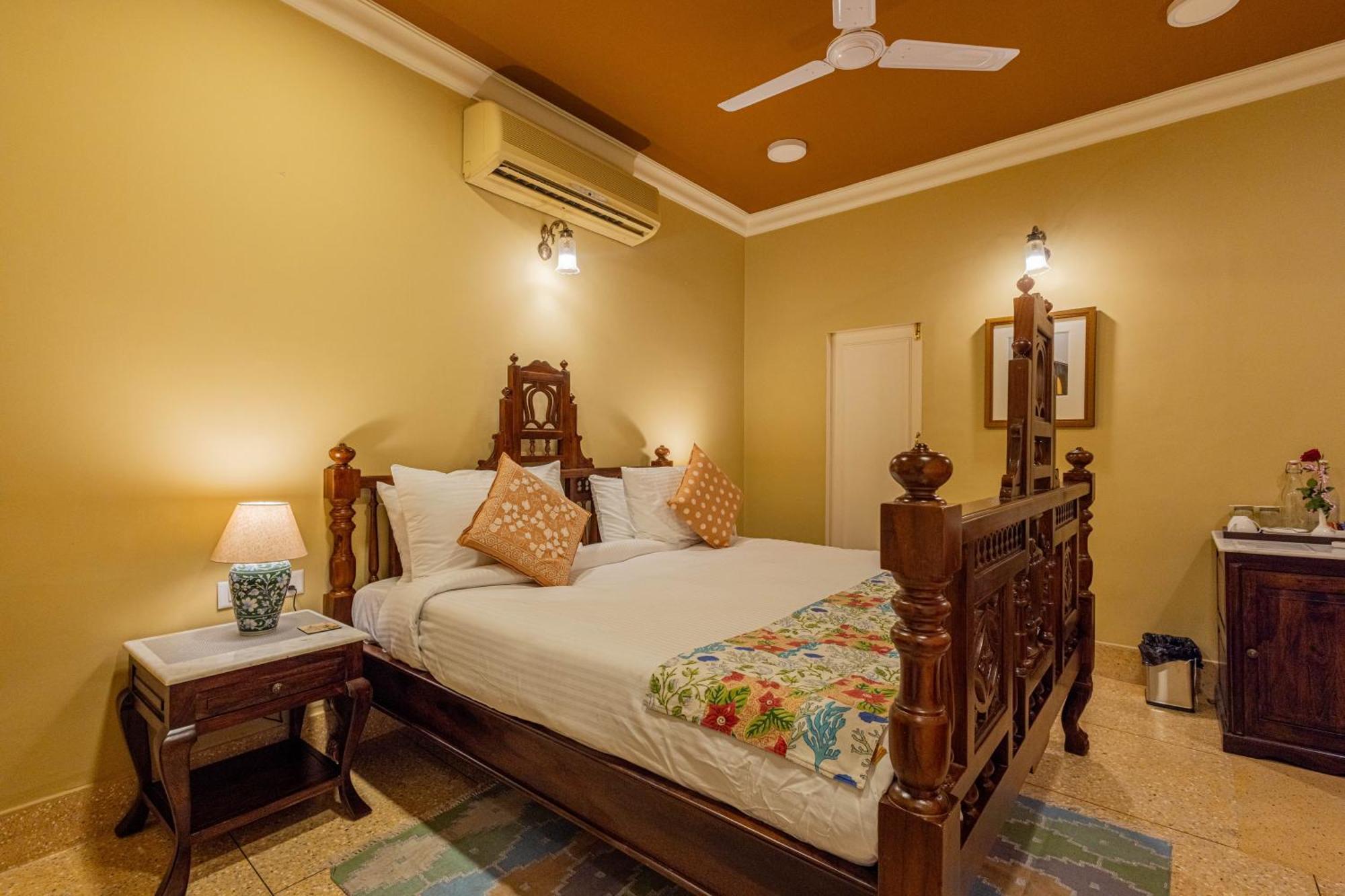 Sheel Mahal- Near Hawa Mahal Hotel Jaipur Bagian luar foto